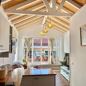  Apartment Janelas Verdes - Peaceful Views